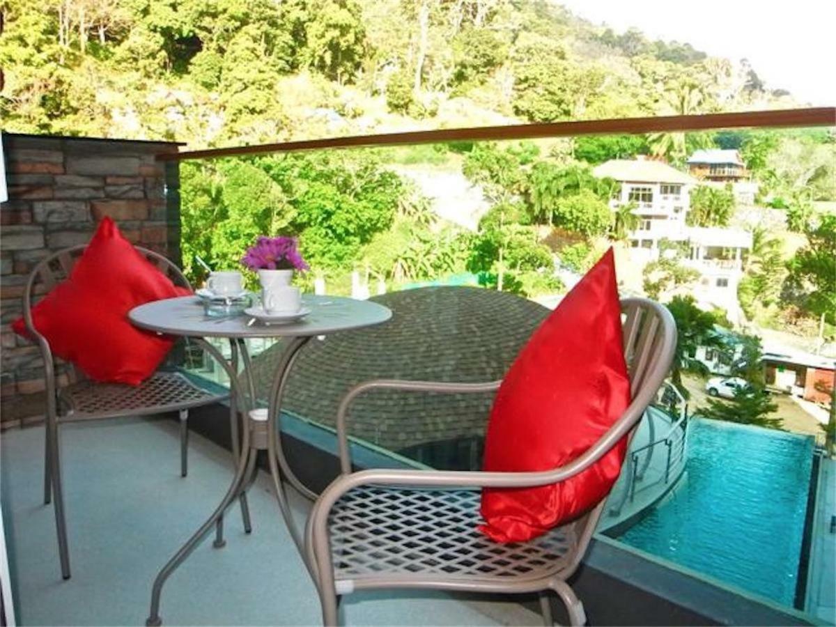 Emerald Terrace Patong Esterno foto