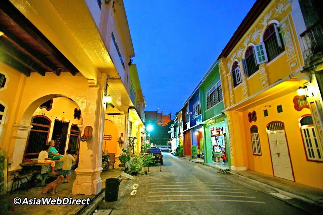 Emerald Terrace Patong Esterno foto